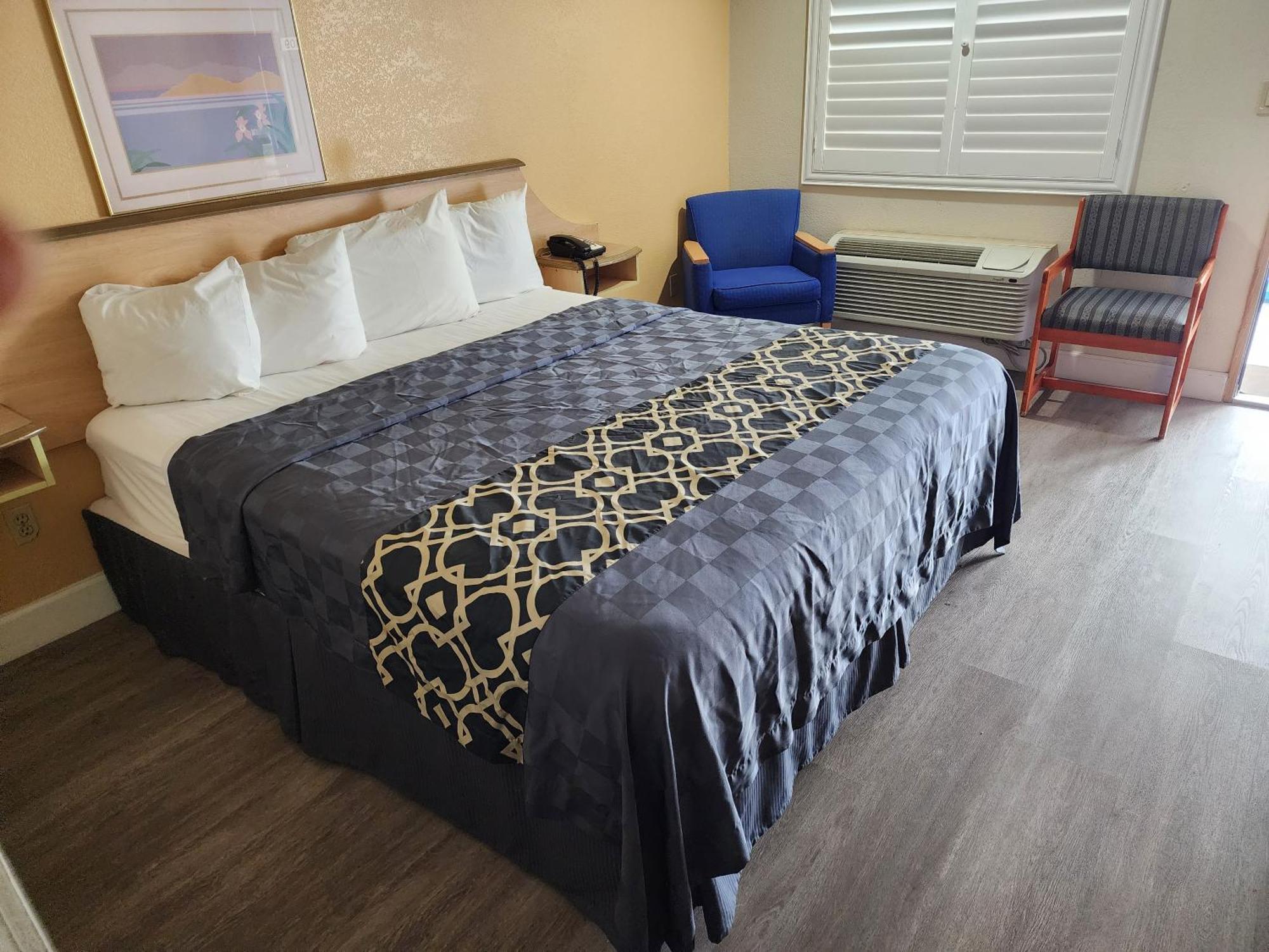 Budget Inn Corcoran Buitenkant foto