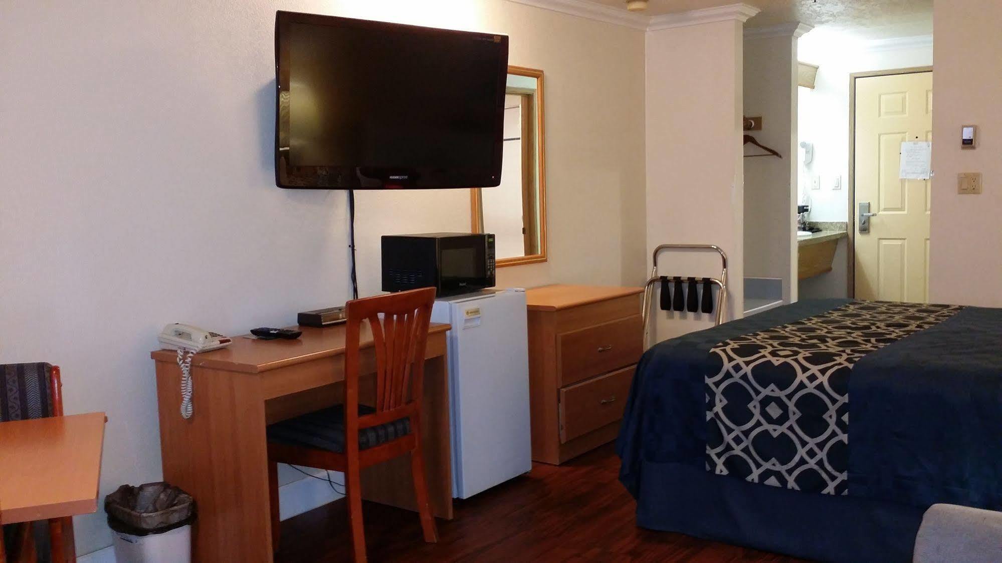 Budget Inn Corcoran Buitenkant foto
